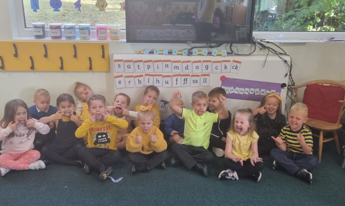 #HelloYellow @YoungMindsUK