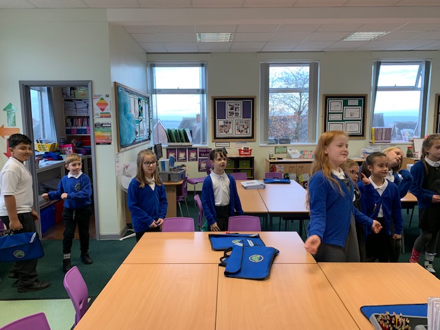 3WB – Andy and the Odd Socks