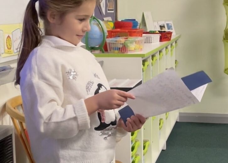 Peer author storytelling in 1/2B