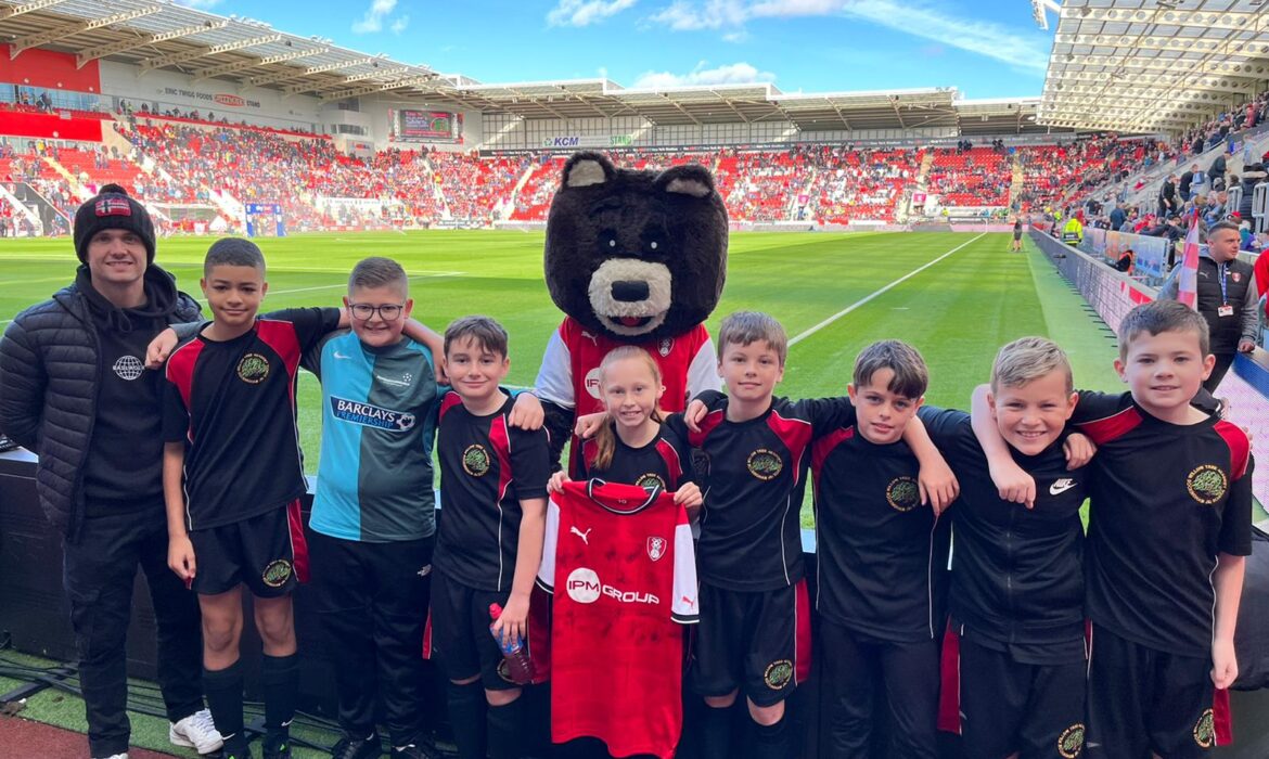 Y5/6 enjoy a day at RUFC with Mr Purshouse