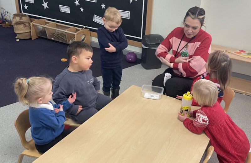 Makaton in REY – Fabulous learning this morning.