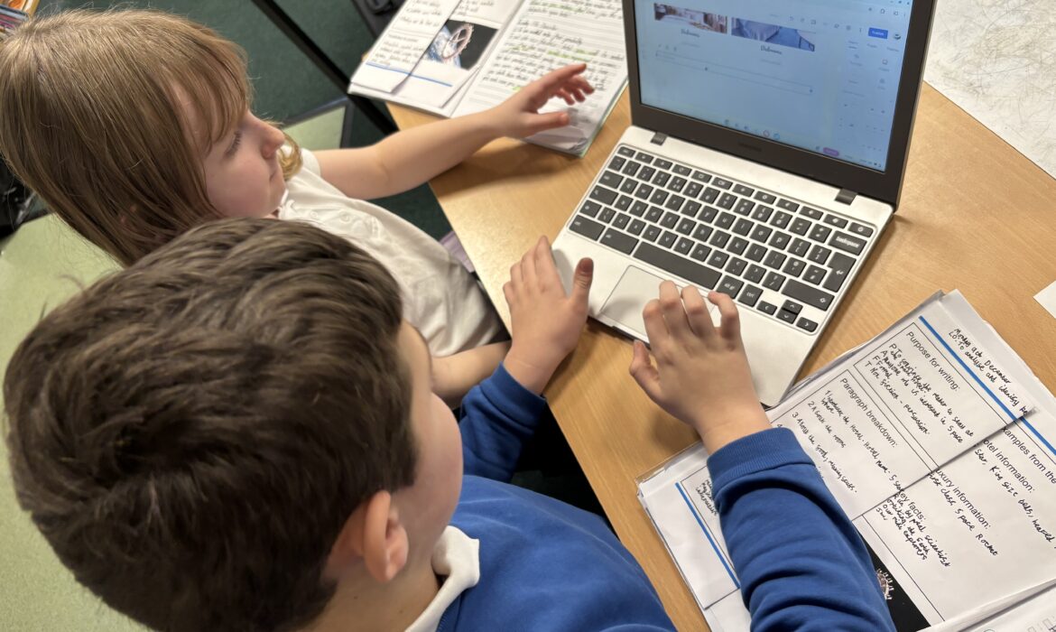4/5WH ICT Space Hotel Websites