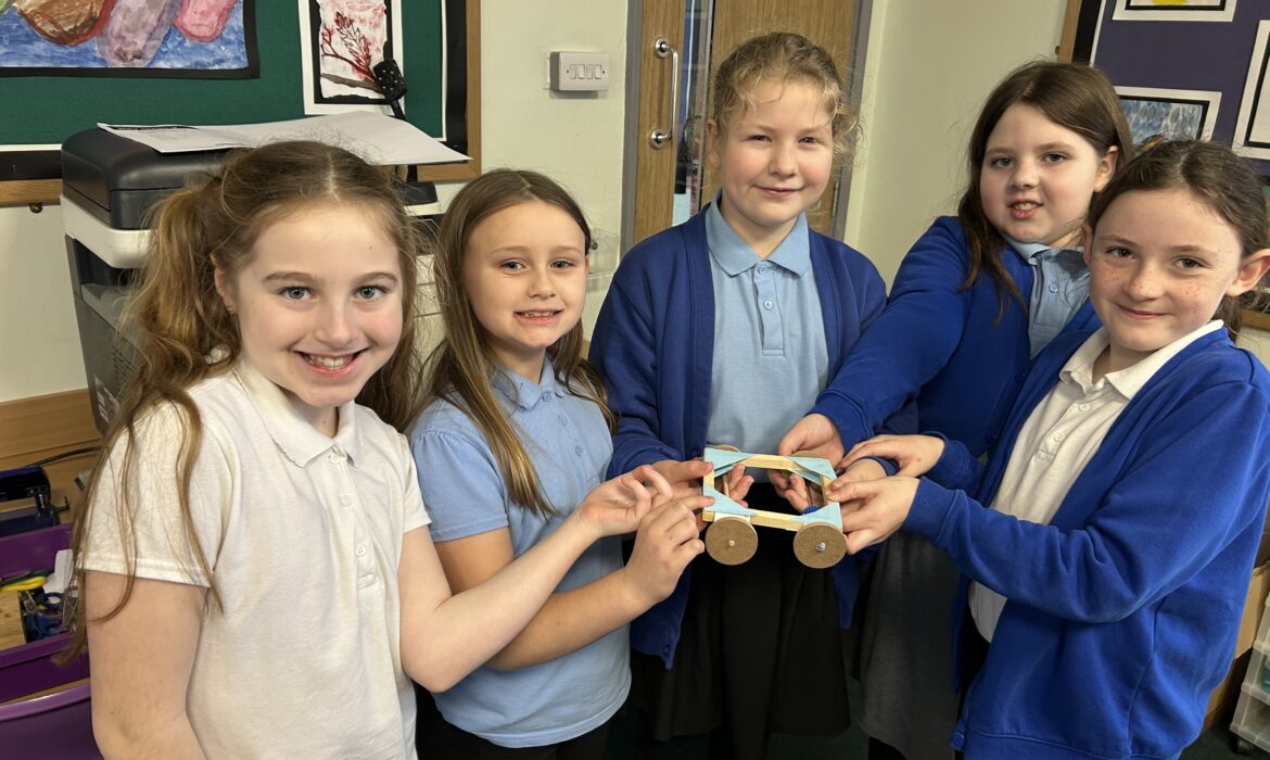 Class 4/5WH – Moon Rovers