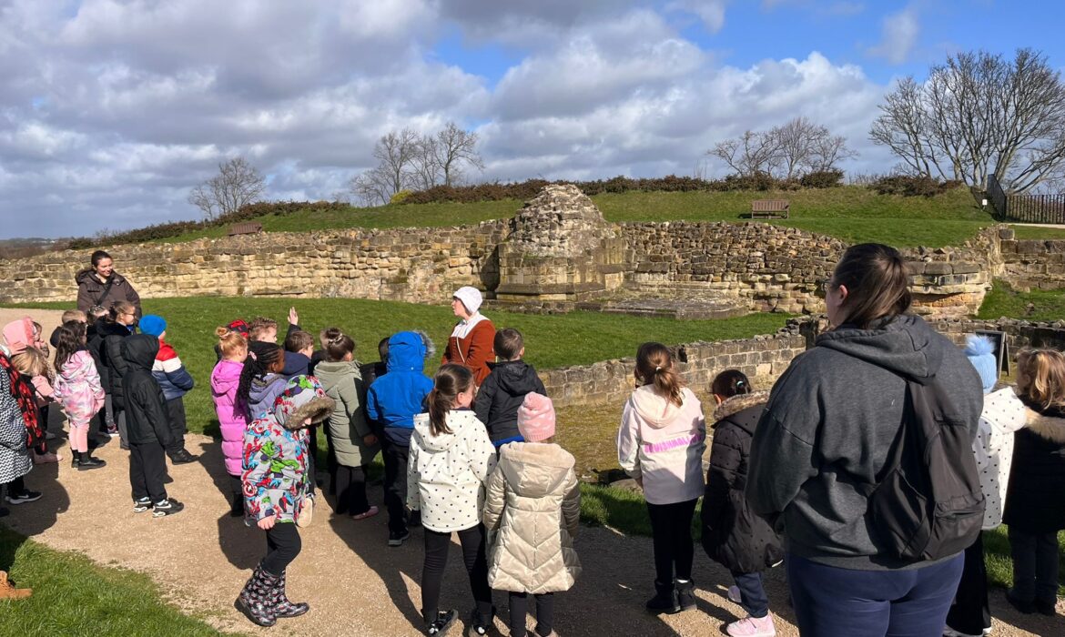 KS1 Educational Visit to Pontefract Castle 11th March