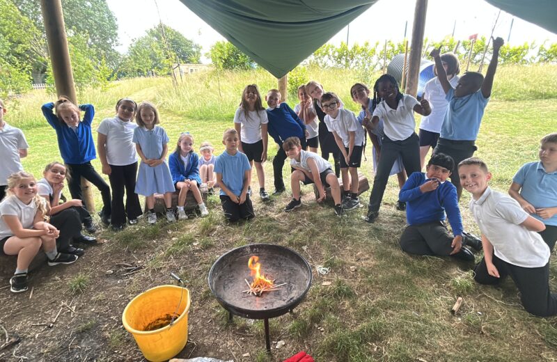 Y3 Fire starting in Forest School🔥