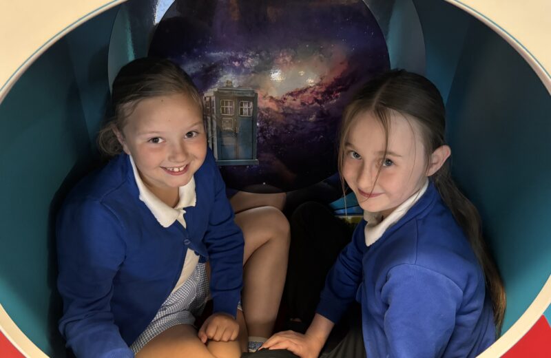 4/5WH Library Visit