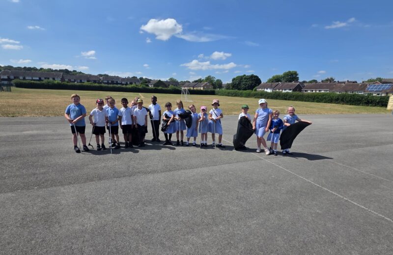Y3D Clean up the school!